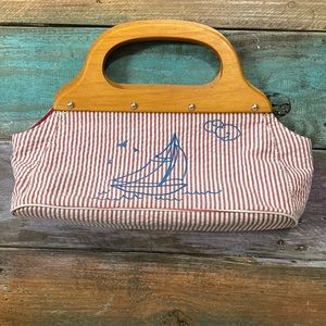 Cute seersucker purse with wooden handles
